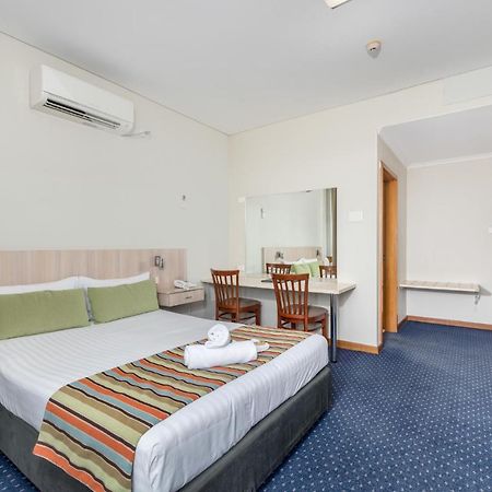 Tudor Inn Newcastle Dış mekan fotoğraf